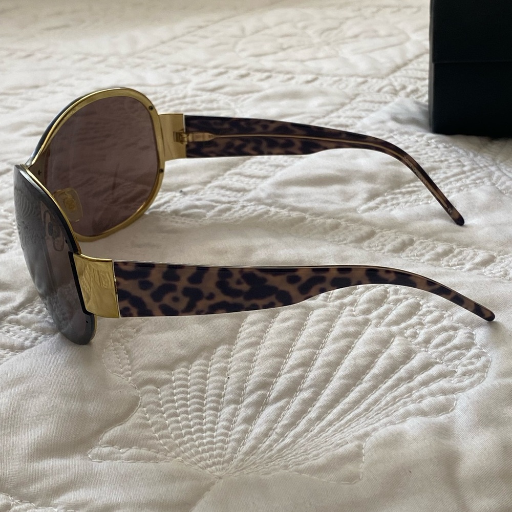 Dolce & Gabanna Leopard frame Sunglasses